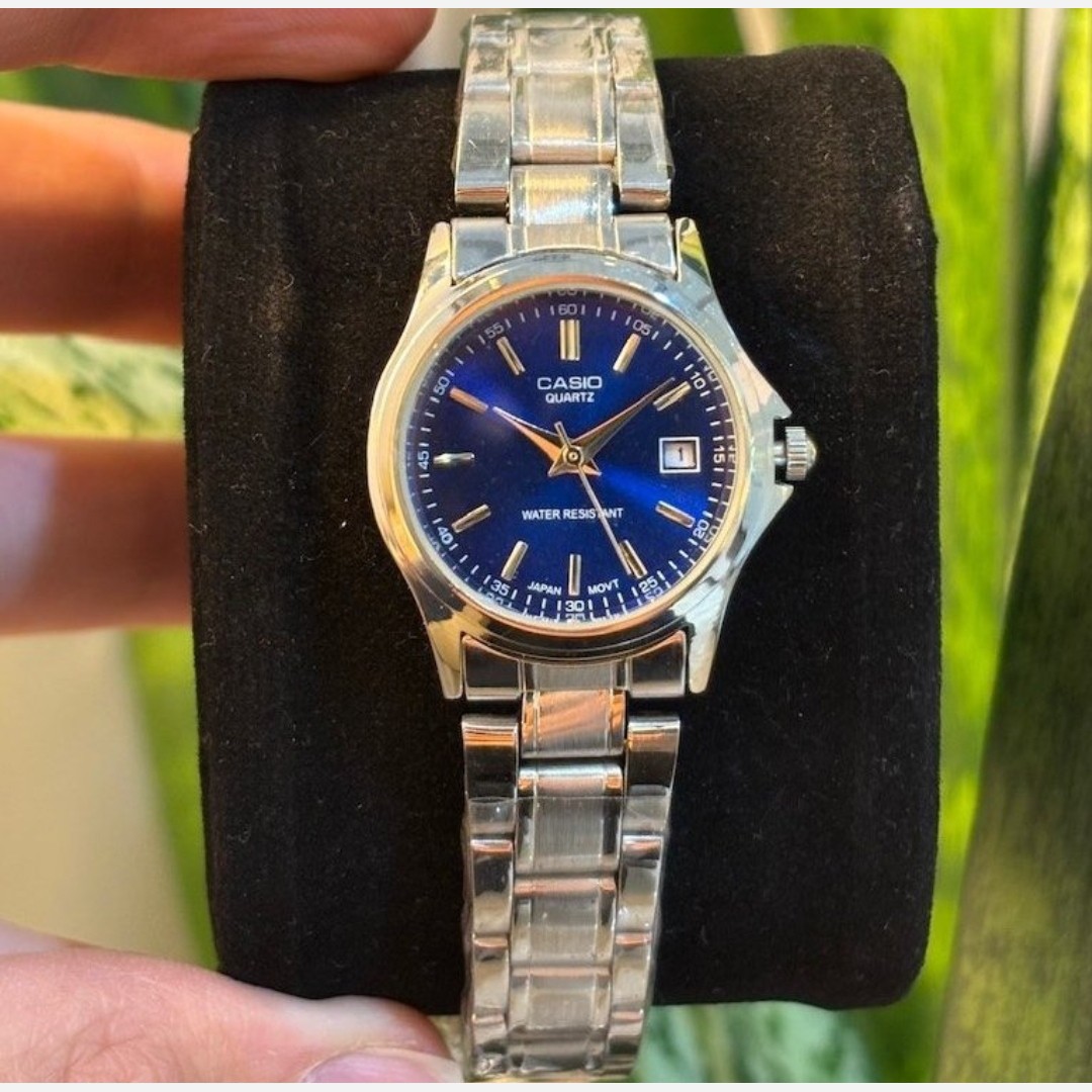 ساعت مچی زنانه کاسیو casio اصل بند استیل نقره ای صفحه نمایش گرد سبز خاص وجذاب