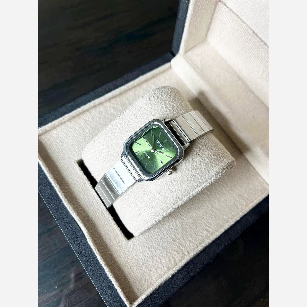 ساعت زنانه مربع طرح کوبیک کلاسیک ضدآب