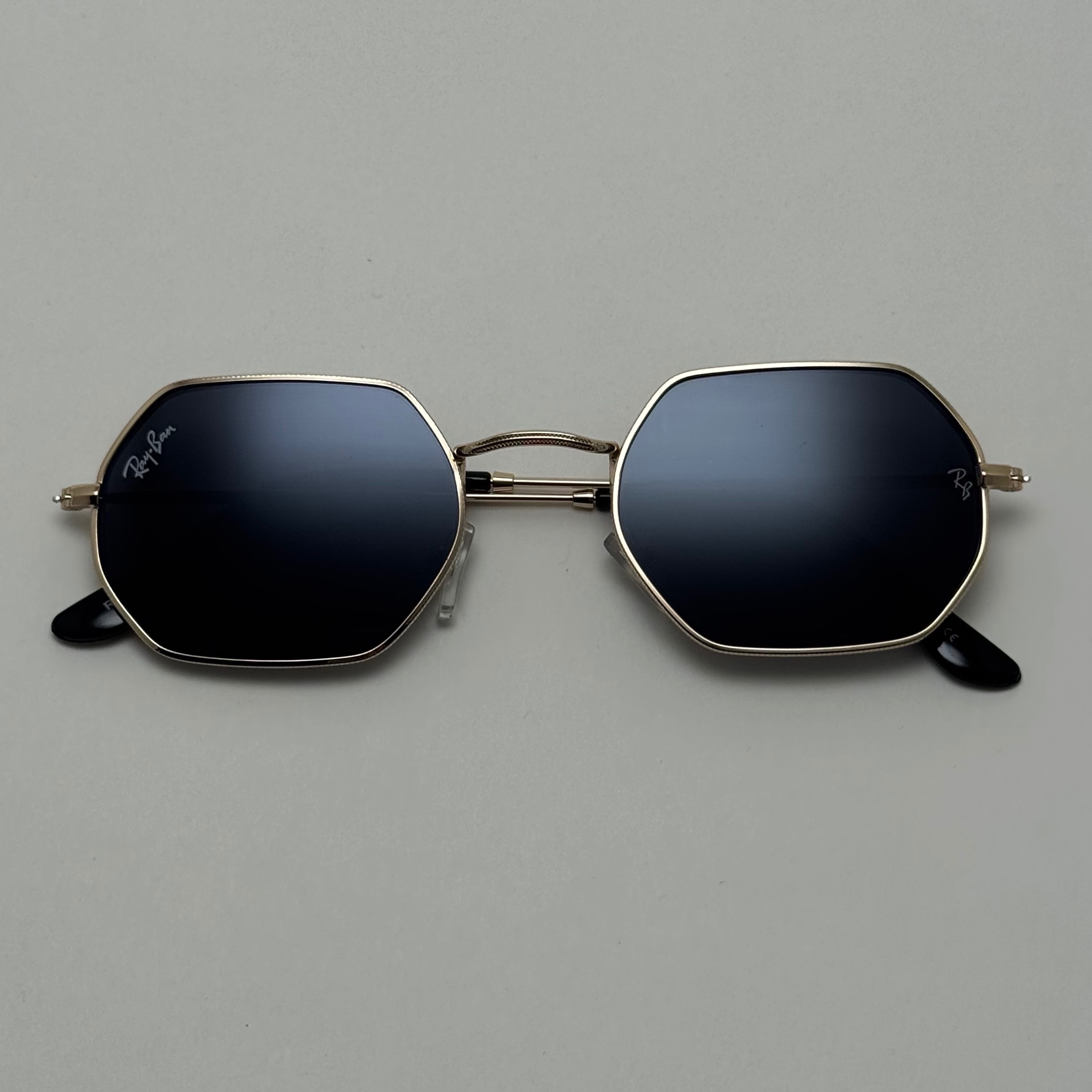 عینک آفتابی ریبن Ray-ban مشکی فریم طلایی کد RB 3556