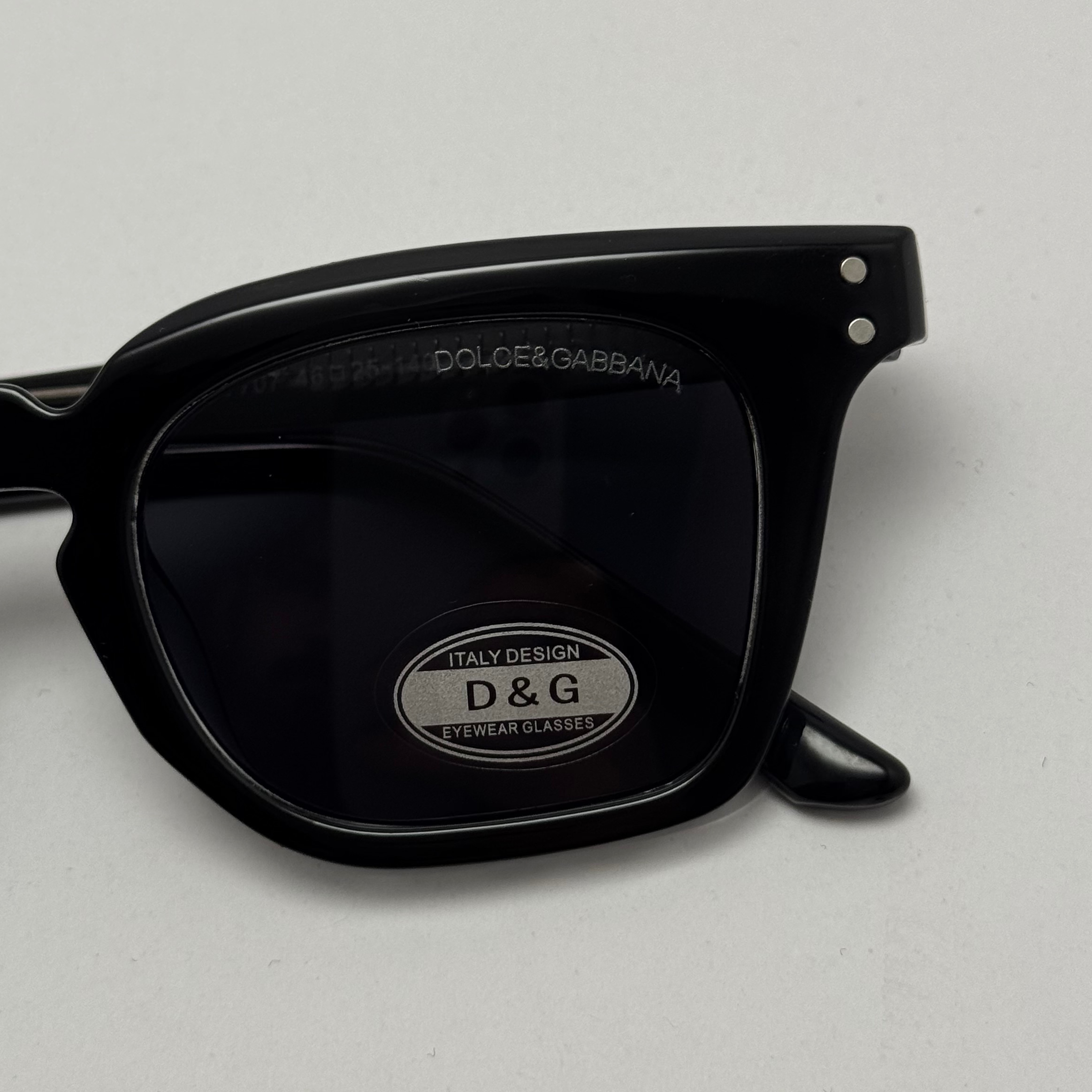 عینک آفتابی پلاریزه دولچه گابانا DOLCE GABBANA دسته سیم کشی شده لولا فنر مشکی کد 7707