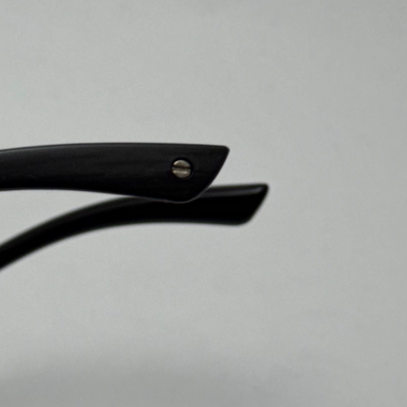 عینک آفتابی مردانه کارتیر Cartier مدل Santos مشکی نقره ای