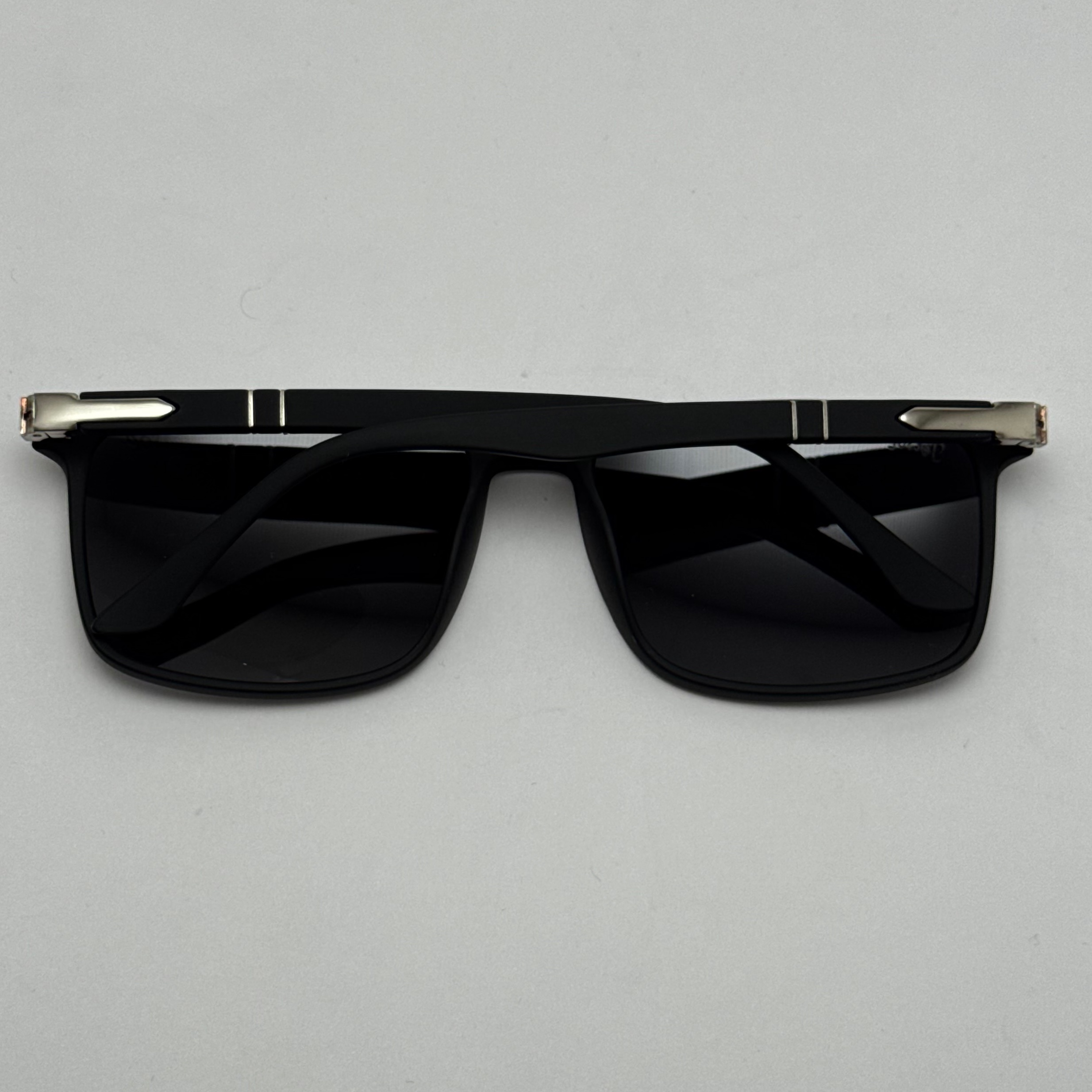 عینک آفتابی پلاریزه پرسول PERSOL مستطیلی لولا فنری کد P 8011