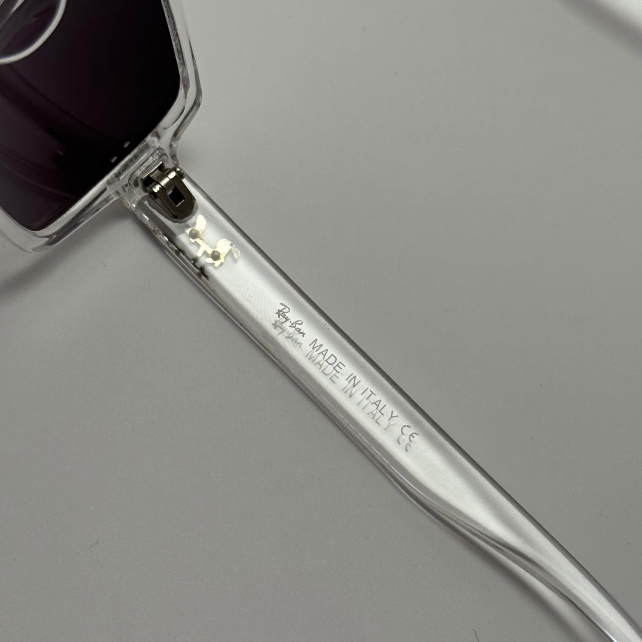 عینک آفتابی پلاریزه ریبن مستطیلی کریستالی مشکی کد rayban RB 2201
