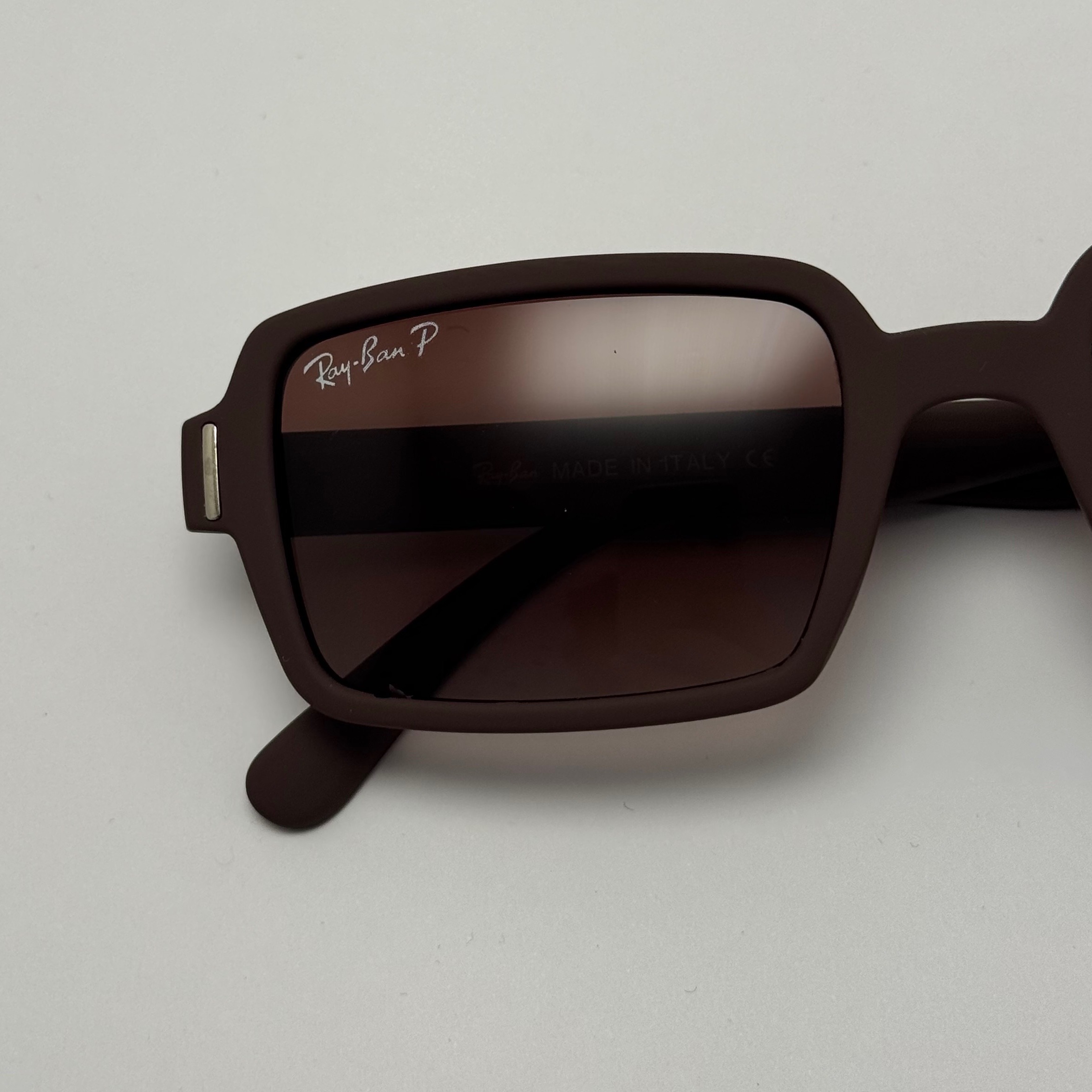 عینک آفتابی پلاریزه ریبن مستطیلی قهوه ای کد rayban RB 2201