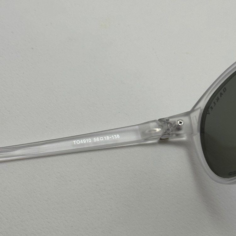 عینک آفتابی پلاریزه اوکلی Oakley کریستالی عدسی آبی گرد کد TO4910