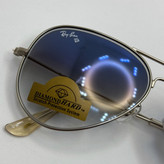 عینک ریبن خلبانی شیشه سنگ آبی هایلایت فریم نقره ای به همراه پک کامل ریبن کد Rayban RB 3025