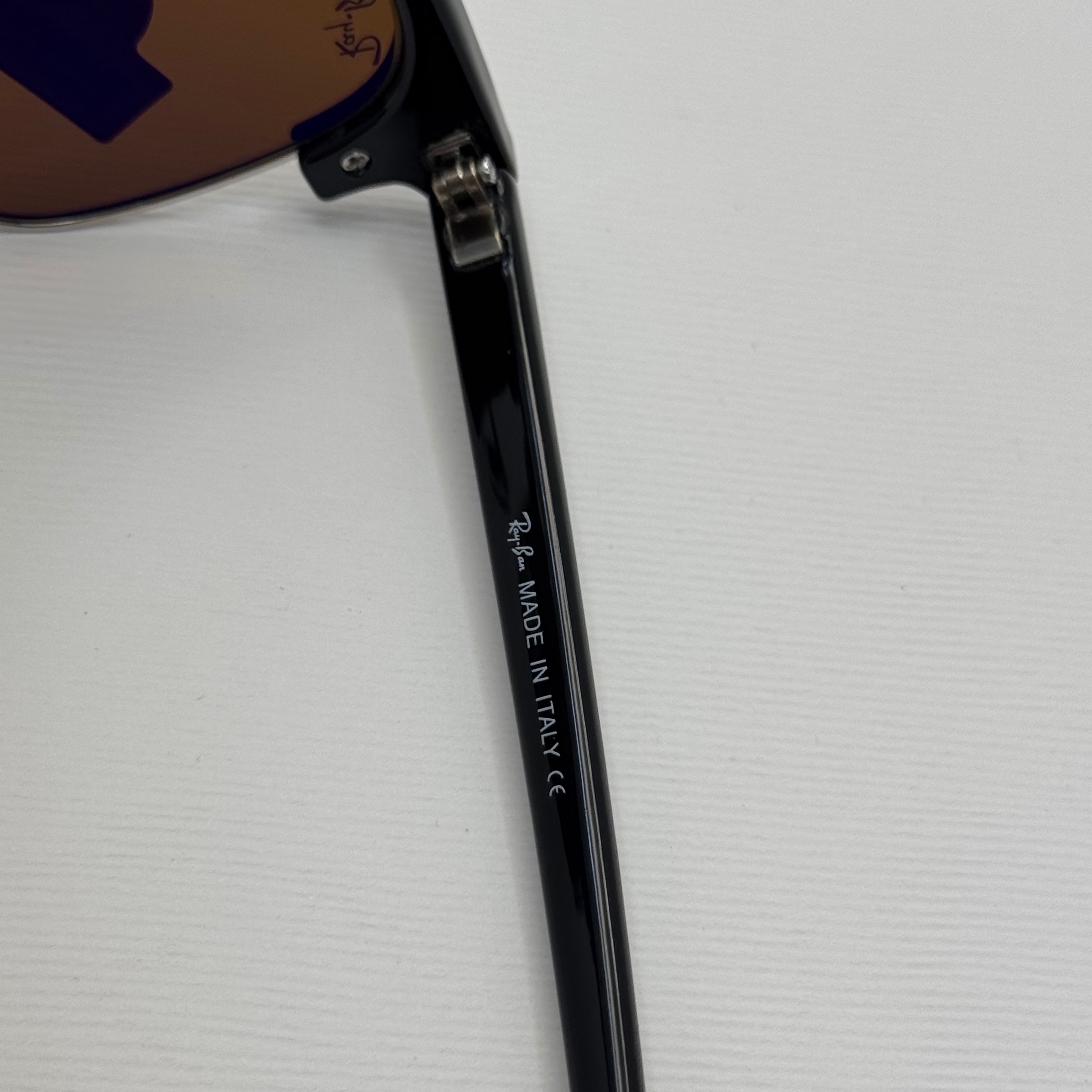 عینک آفتابی ریبن rayban کلاب مستر شیشه سنگ قهوه ای فریم نقره ای rb 3016 به همراه پک کامل