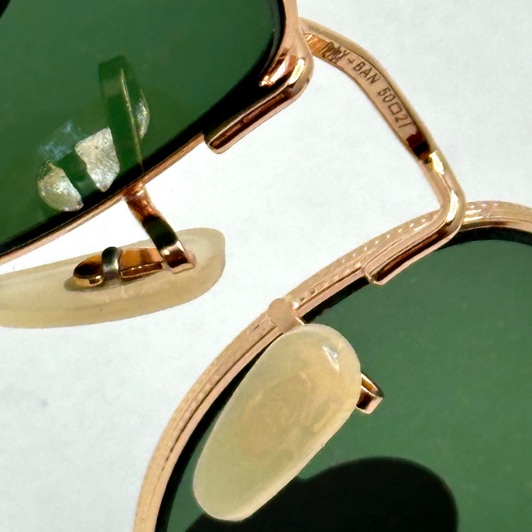 عینک آفتابی ریبن rayban شیشه سنگ سبز طلایی کد rb 3958 - فول پک