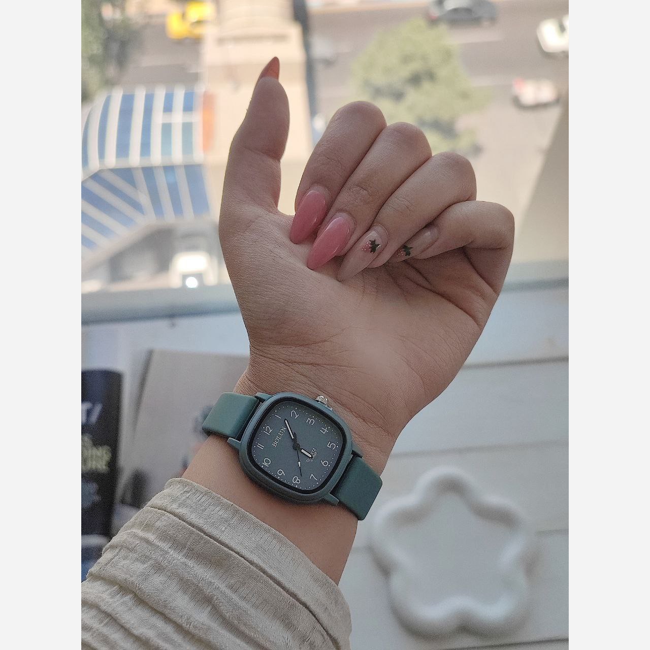 ساعت مچی زنانه بند سیلیکونی به قیمت پخش