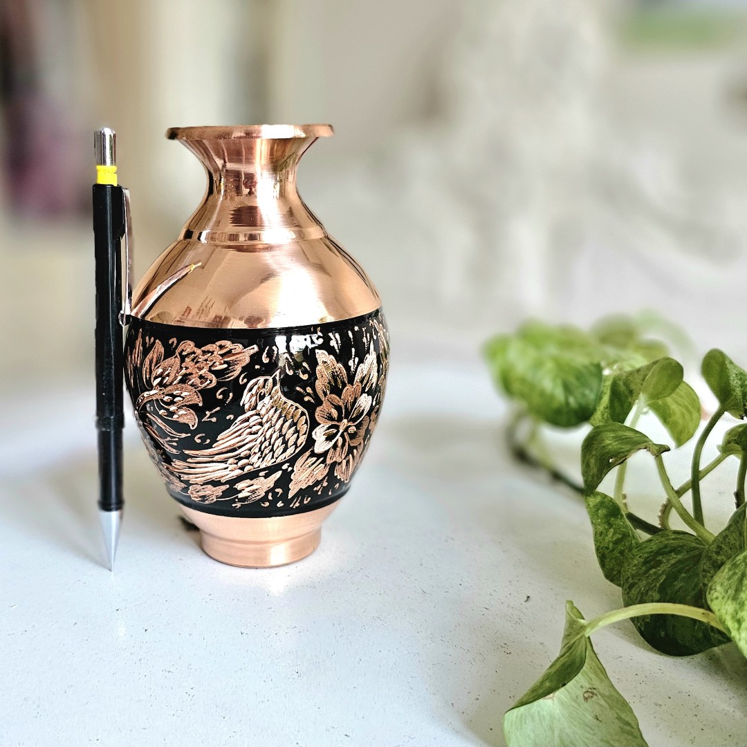 گلدان مسی الماس تراش مدل خمره ای ارتفاع 15 به همراه جعبه فانتزی