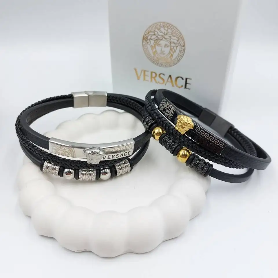 دستبند مردانه و پسرانه چرم پلاک استیل طرح ورساچ VERSACE سه لاین رنگ ثابت کد amp (پس کرایه)