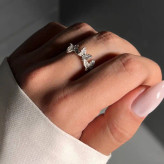 انگشتر زنانه و دخترانه جواهری طرح دور پروانه ای ضد حساسیت رنگ ثابت فری سایز کد atk (پس کرایه)