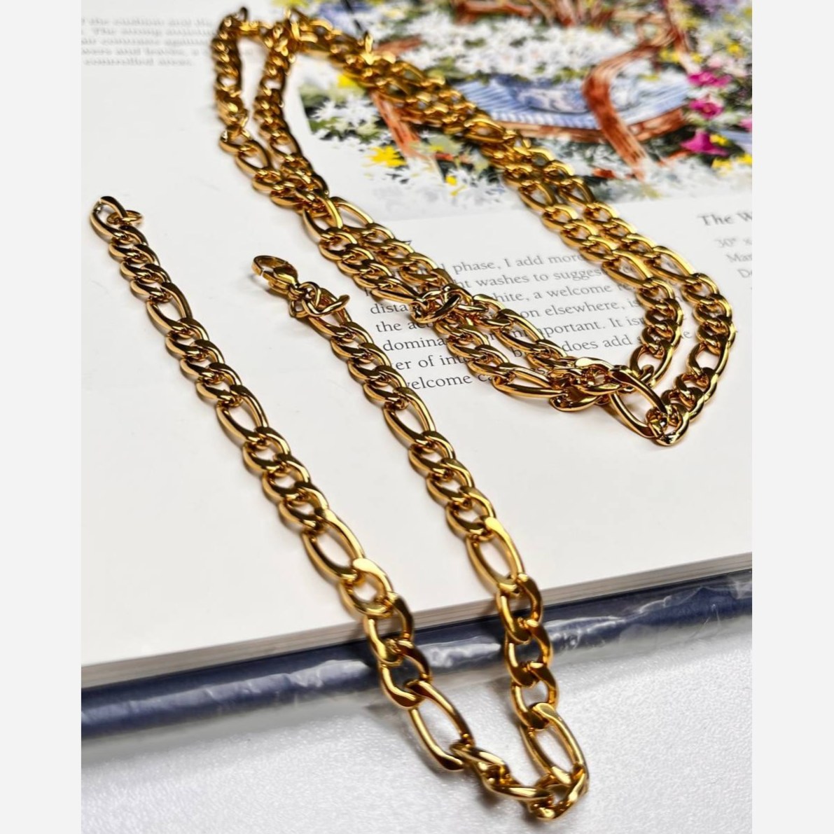ست گردنبند و دستبند مردانه طرح کارتیر Cartier جنس استیل عیار 316 رنگ کاملا ثابت کد ztk (پس کرایه)