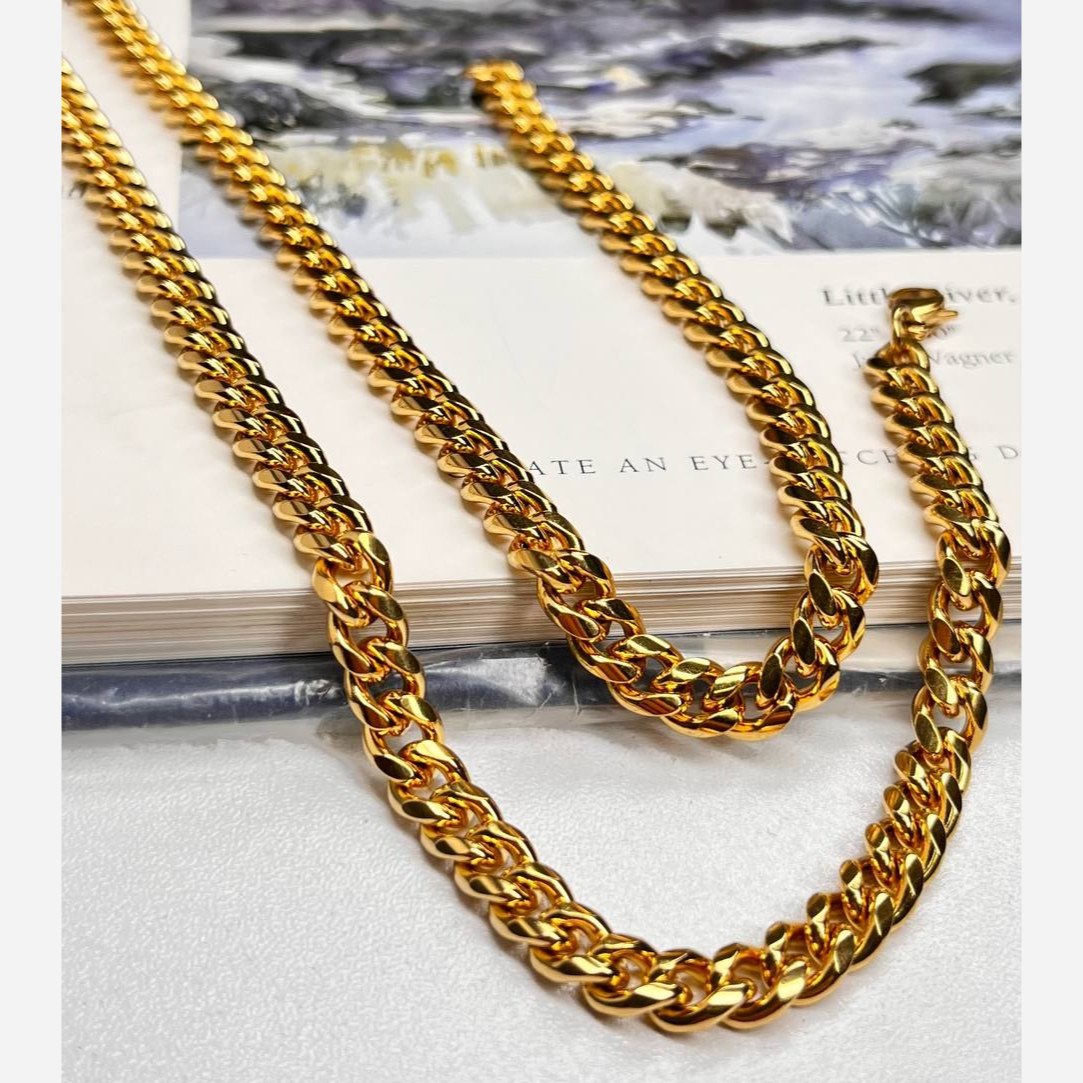 گردنبند مردانه مدل کارتیه Cartier جنس استیل عیار 316 رنگ ثابت کد ztk (پس کرایه)