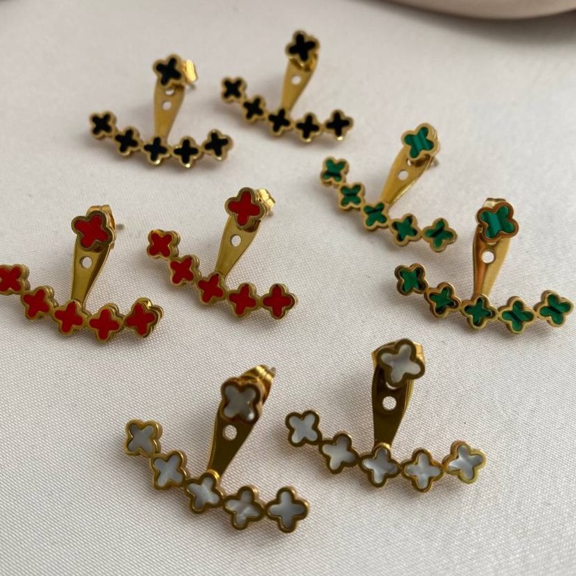 گوشواره زنانه طرح ونکلیف VanCleef رنگ ثابت کد ztj (پس کرایه)