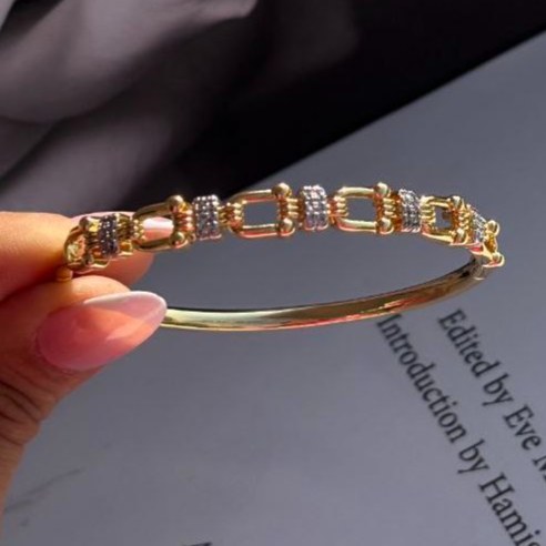 دستبند النگویی نگین دار زنانه طرح تیفانی فری سایز freesize رنگ ثابت کد sm (پس کرایه)