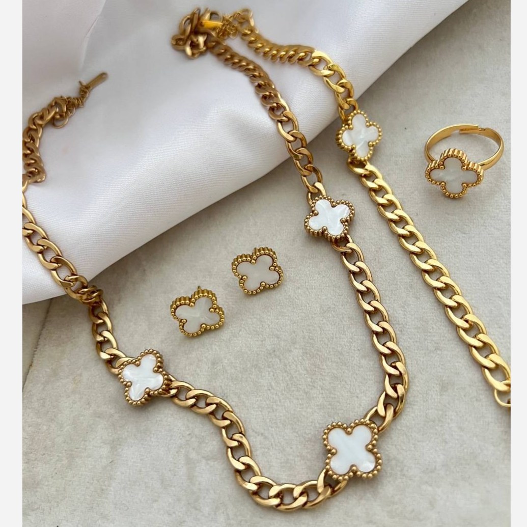 ست کامل زنانه طرح ونکلیف Van Cleef با زنجیر مدل کارتیه فری سایز Freesize رنگ ها کاملا ثابت کد tj (پس کرایه)