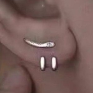 گوشواره استیل طرح اسپورت رنگ ثابت کد sf (پس کرایه)
