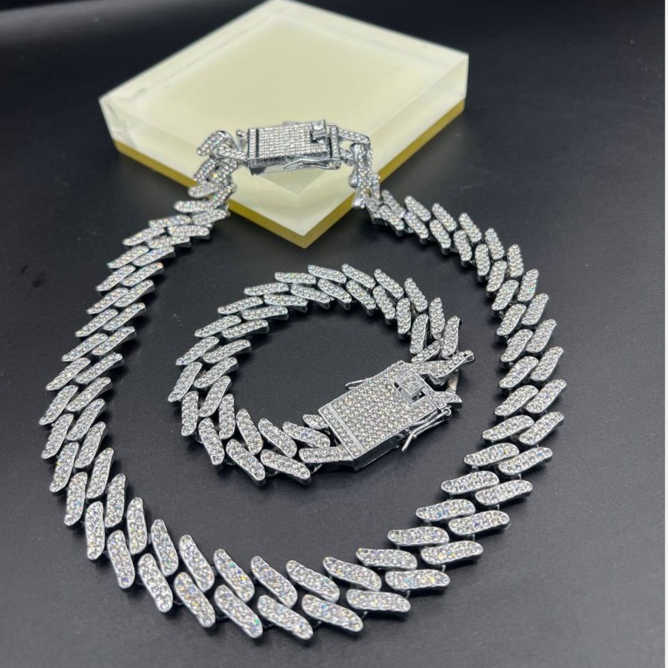ست گردنبند و دستبند نگین جواهری فول نگین Chain رنگ طلایی و نقره ای رنگ کاملا ثابت کد el (پس کرایه)