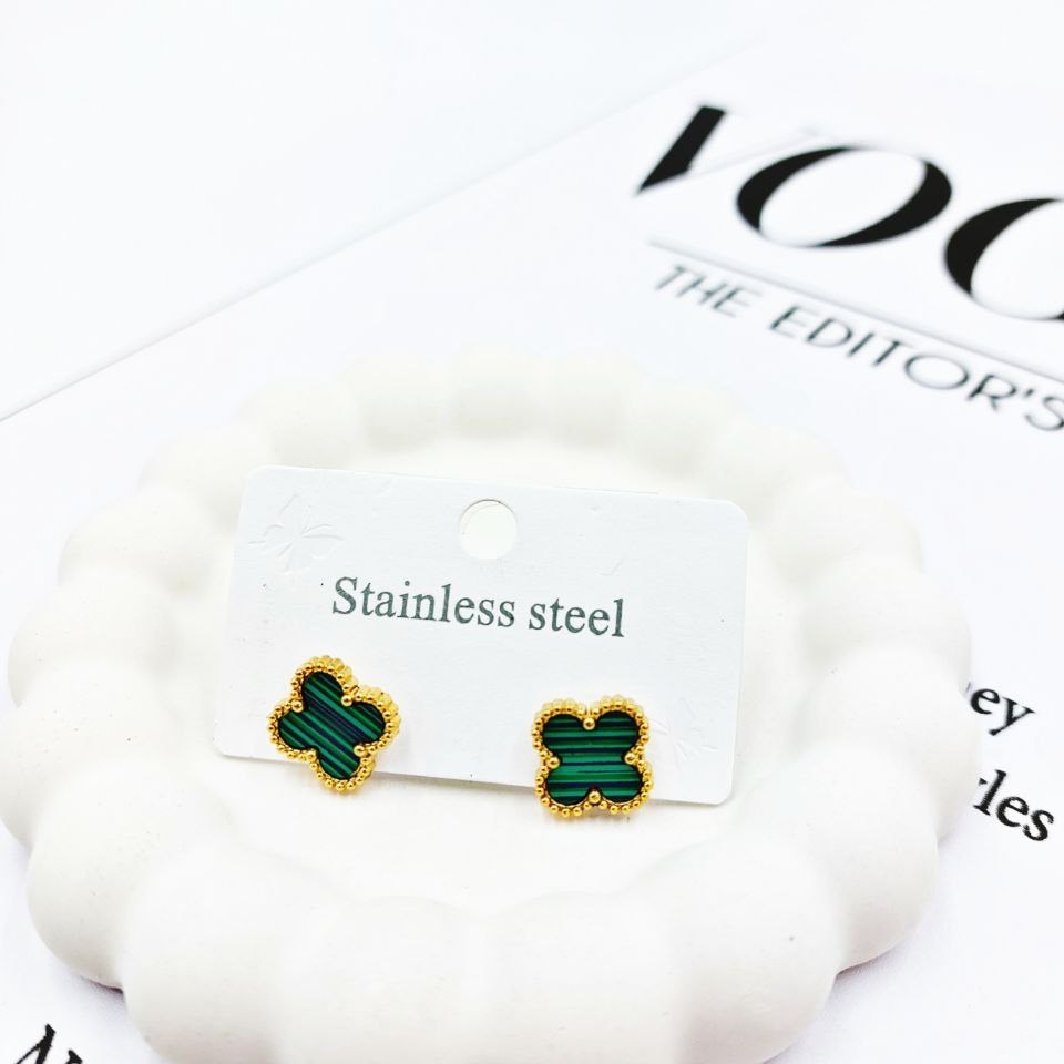 گوشواره استیل زنانه طرح گل ونکلیف Vancleef تنوع رنگ رنگ کاملا ثابت کد mp (پس کرایه)