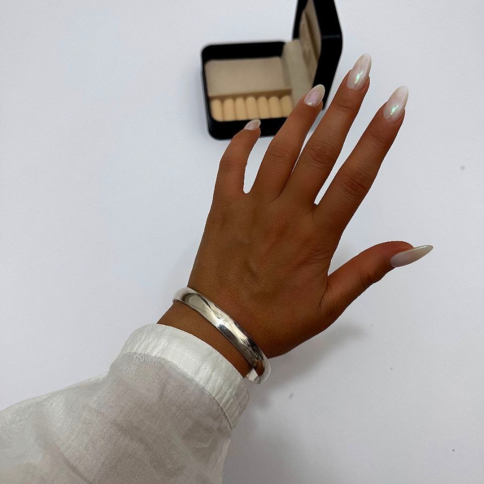 دستبند و بنگل آبکاری نقره زنانه طرح آینه ای براق رنگ کاملا ثابت کد sm (پس کرایه)