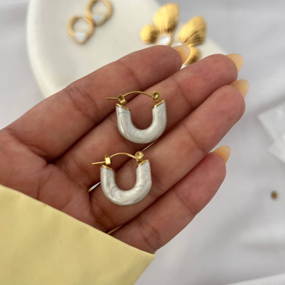 گوشواره استیل زنانه طرح مینیمال قلب تنوع طرح رنگ ثابت و ضد حساسیت کد tj (پس کرایه)