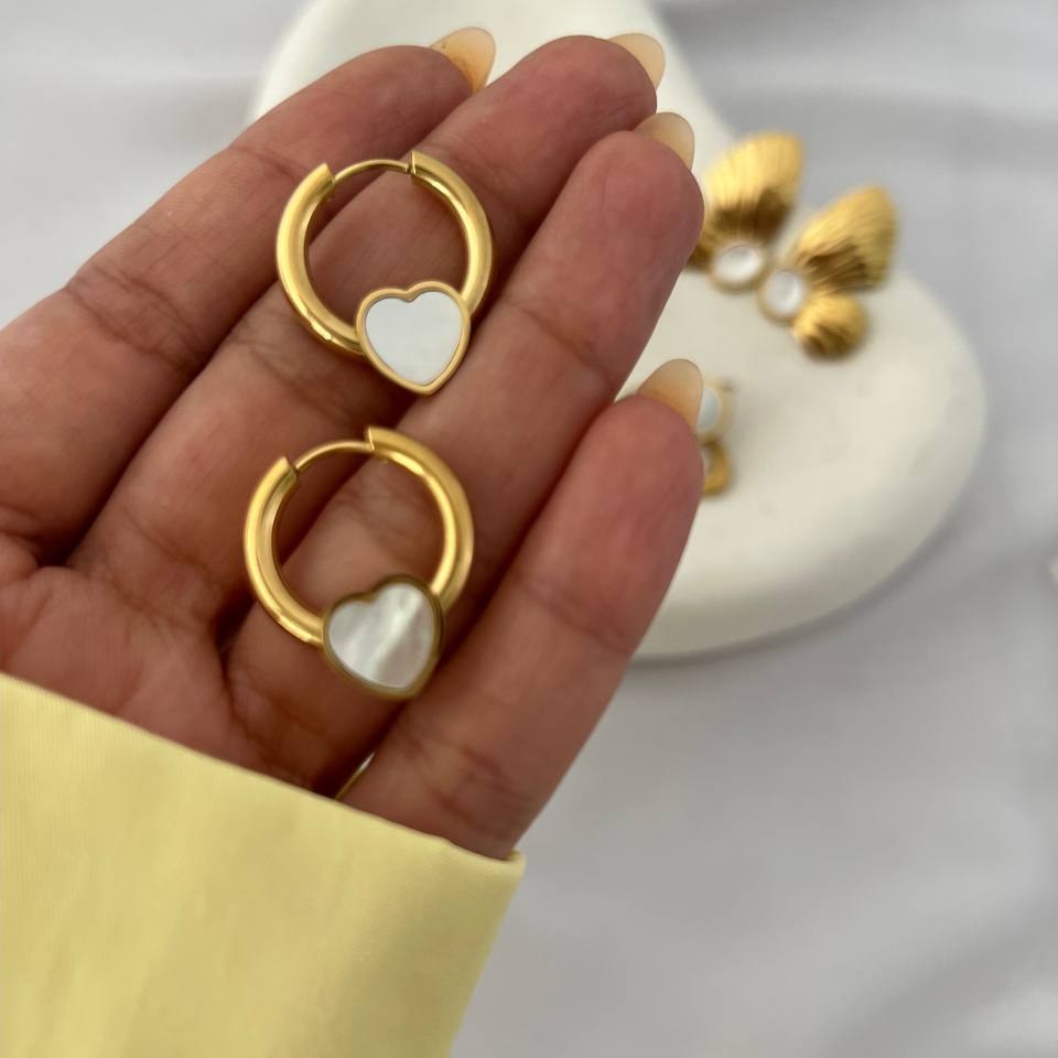گوشواره استیل زنانه طرح قلب حلقه ای رنگ ثابت و ضد حساسیت کد tj (پس کرایه)