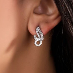 نیم ست گردنبند و گوشواره طرح جواهری نگین تنیسی رنگ ثابت کد mp (پس کرایه)