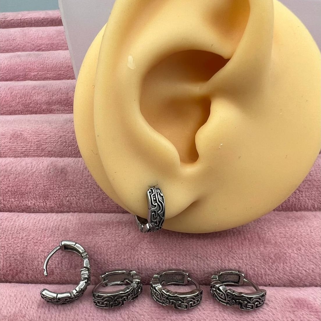 گوشواره استیل زنانه طرح اسپرت حلقه ای تنوع طرح رنگ ثابت و ضد حساسیت کد sf (پس کرایه)