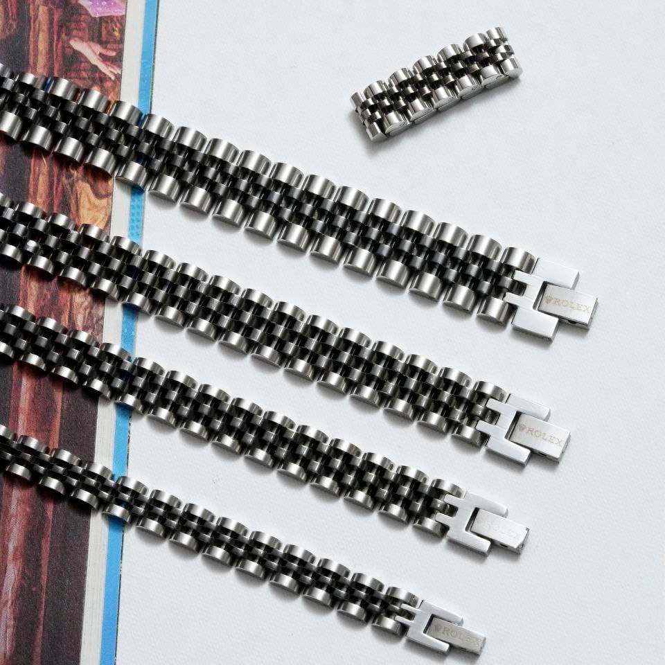 نیم ست دستبند و انگشتر مردانه طرح رولکس Rolex رنگ ثابت کد mp (پس کرایه)