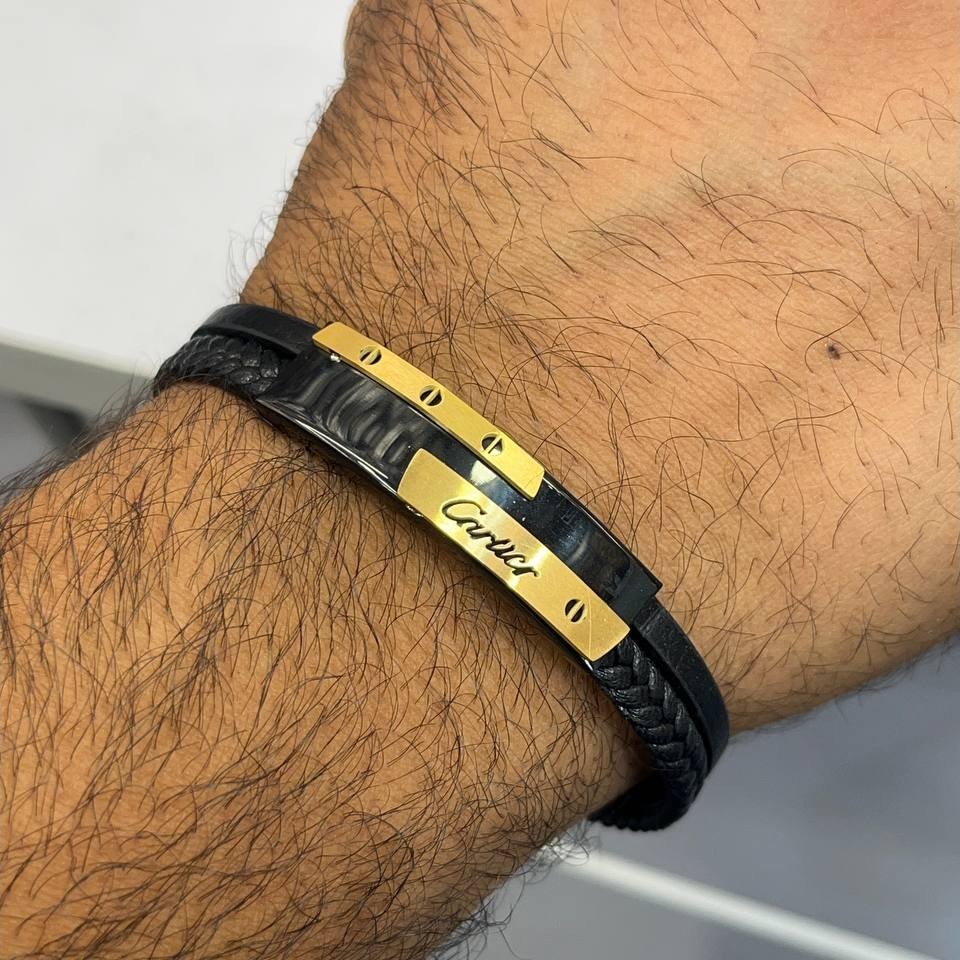 دستبند چرمی قفل و پلاک استیل مردانه کارتیر Cartier کیفیت چرم عالی تنوع طرح رنگ ثابت کدbn (پس کرایه)