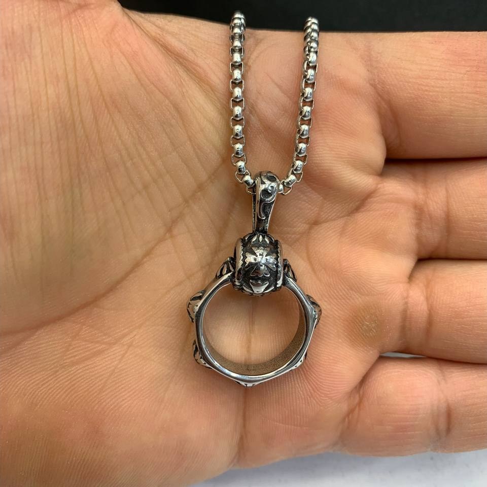 گردنبند و آویز پلاک استیل مردانه طرح حلقه ای کروم هارتز تنوع طرح رنگ ثابت کد bn (پس کرایه)