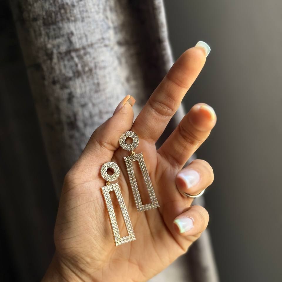 گوشواره طرح جواهری طرح قلب نگین مروارید آویز تنوع طرح رنگ ثابت کد sm (پس کرایه)