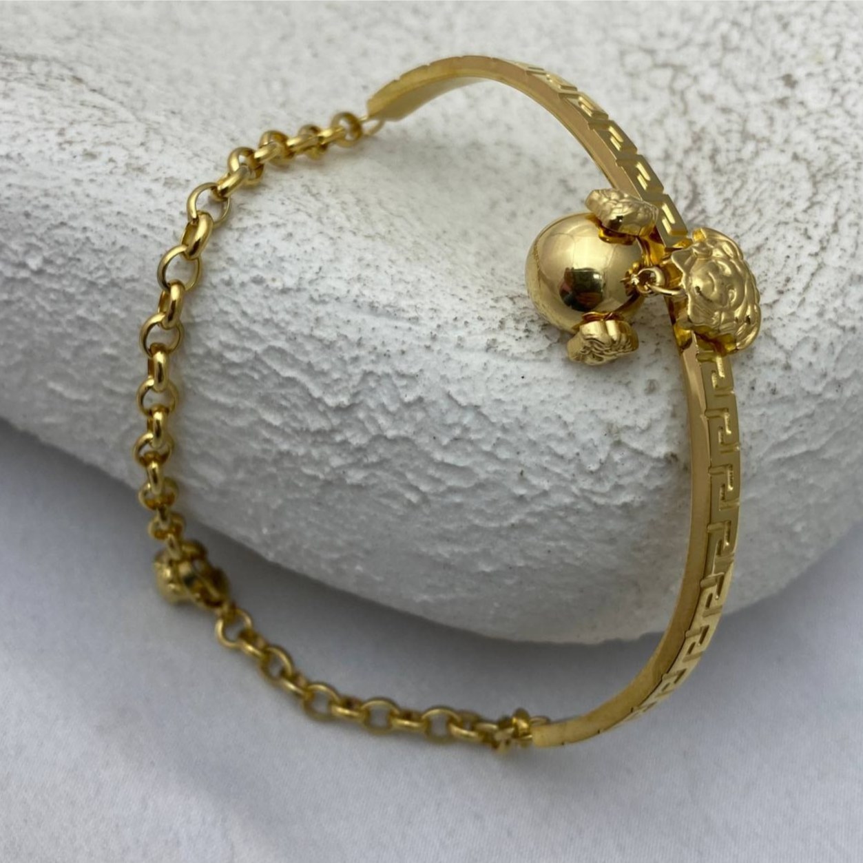 دستبند استیل زنانه طرح ورساچه Versace زنجیری رنگ ثابت کد tj (پس کرایه)