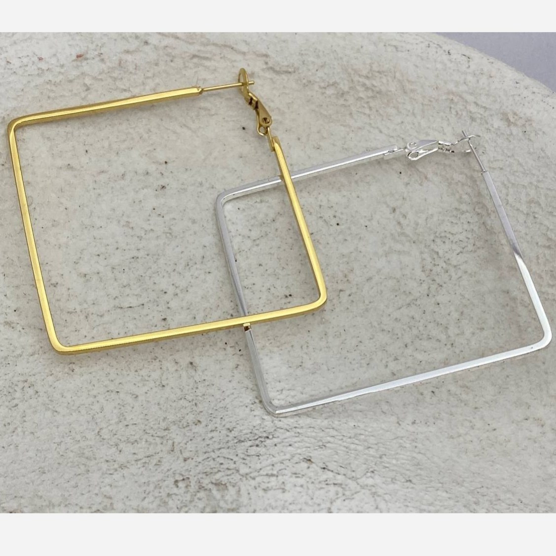 گوشواره استیل زنانه طرح هندسی تنوع طرح رنگ ثابت کد tj (پس کرایه)