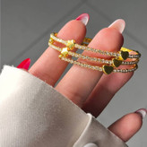 دستبند النگویی و بنگل آبکاری نقره زنانه طرح فنری قلب و ستاره نگین تنوع طرح رنگ ثابت کد tk