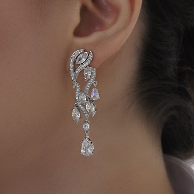 گوشواره جواهری MC jewelry زنانه و مجلسی طرح تمام نگین رنگ ثابت آبکاری نقره کد mp