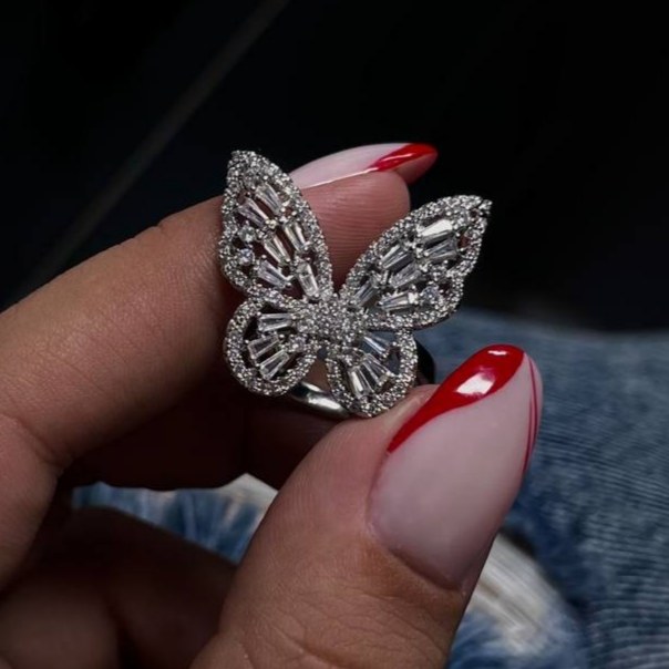 انگشتر جواهری زنانه مدل فانتزی پروانه بزرگ نگین کاری فری سایز(سایز قابل تنظیم) رنگ ثابت