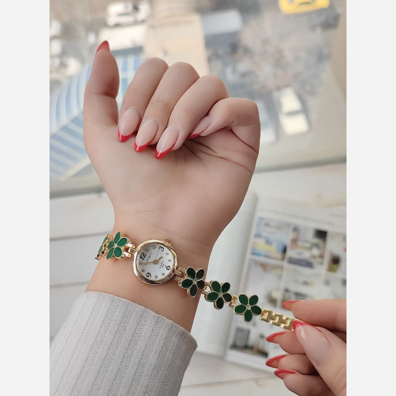 ساعت زنانه دخترونه بابونه HONGRUI 20