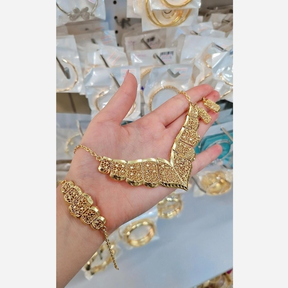 سرویس طلاروس رنگ. ثابت ضد حساسیت پوست آبکاری