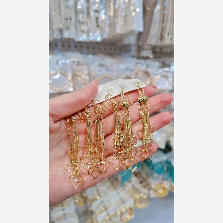 گوشواره طرحههای مختلف شیک رنگ ثابت طرح جدید