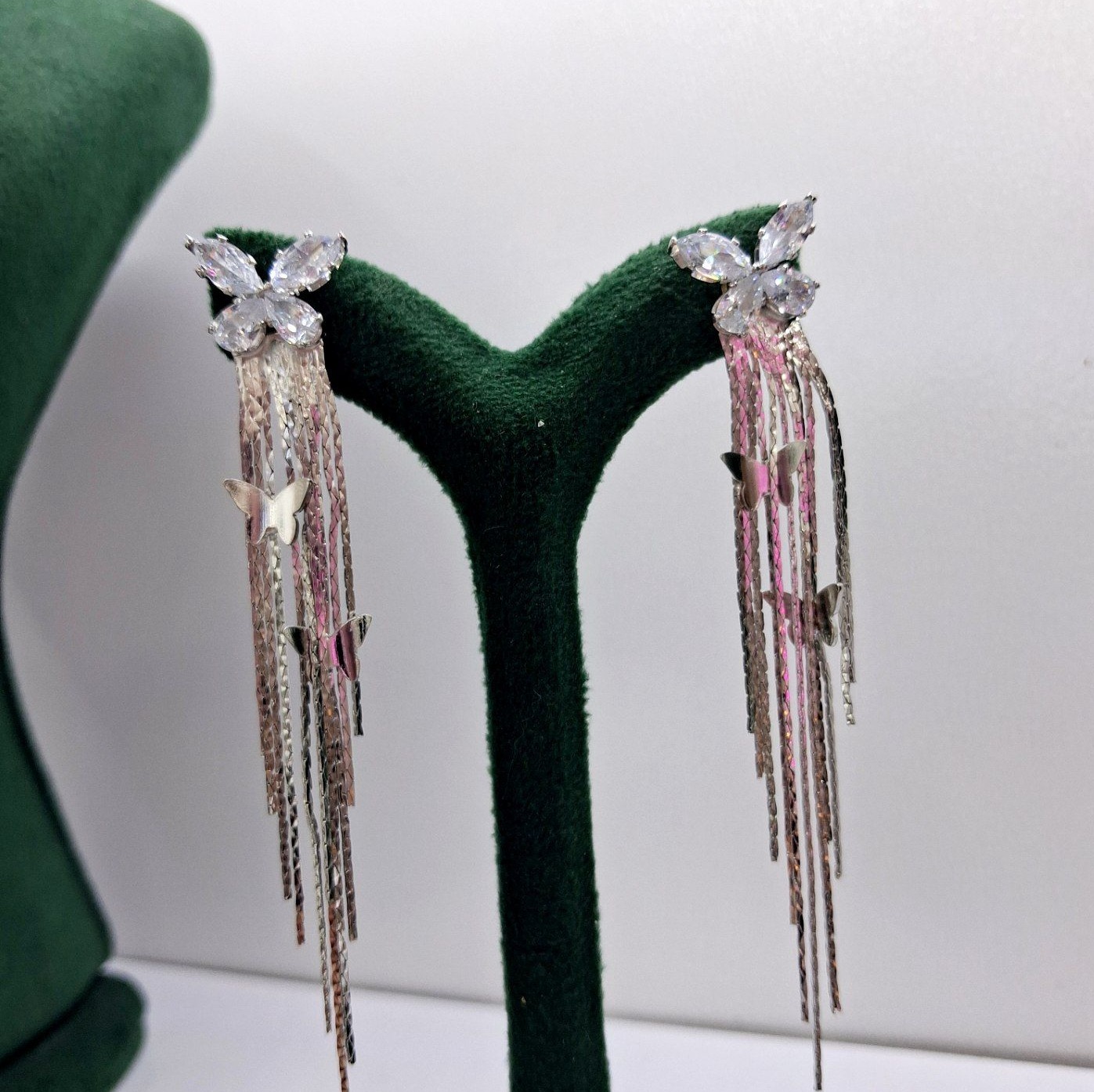 گوشواره طرح جواهری مجلسی شیک رنگ ثابت