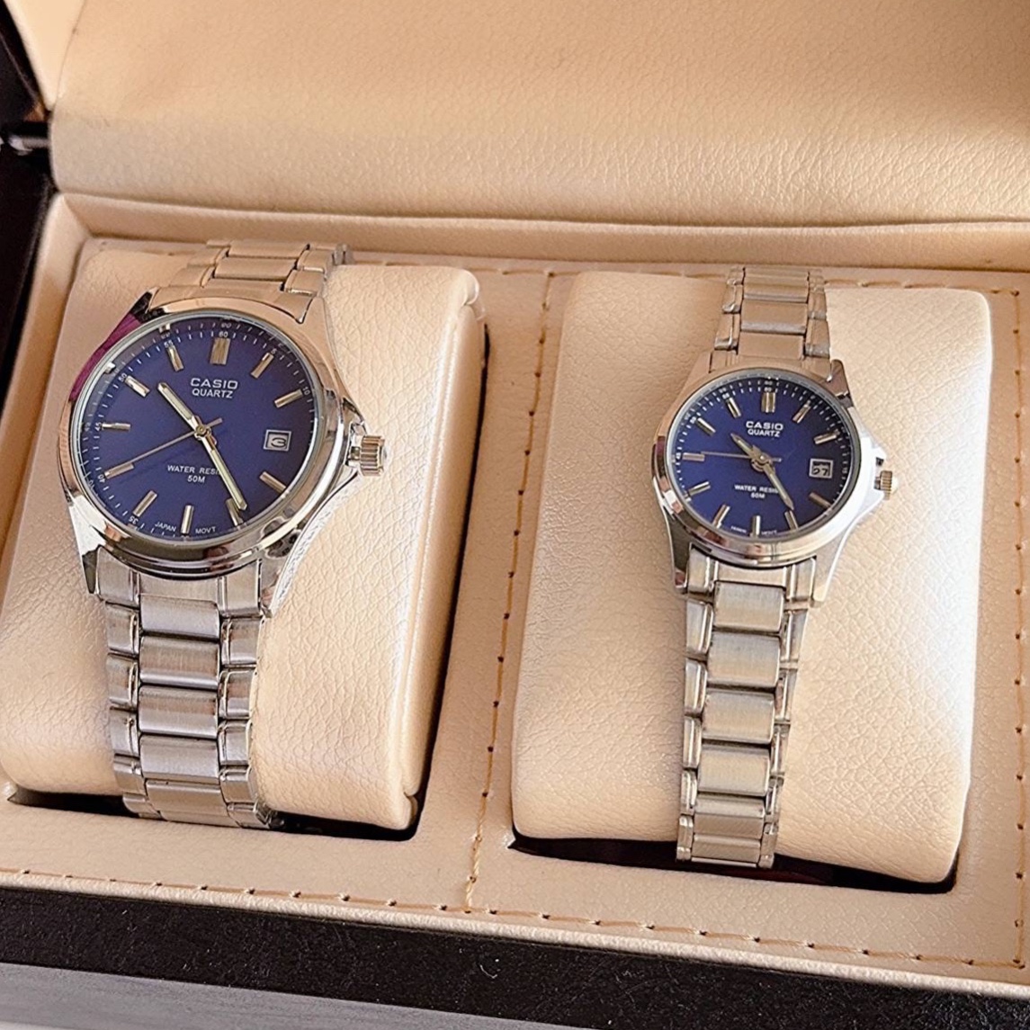 ست ساعت مچی زنانه و مردانه قیمت ست کاسیو استیل تاریخدار موتور ژاپن مارک معروف CASIO نمونه درجه یک ارسال رایگان