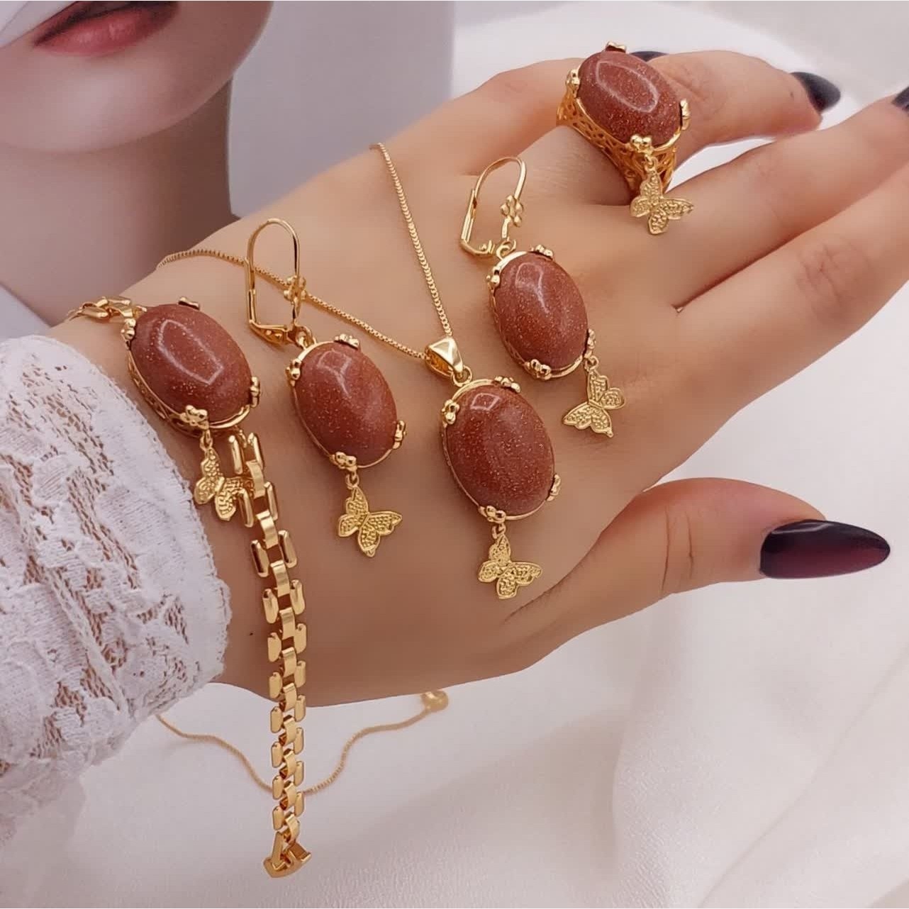 سرویس زنانه در 5 رنگ مختلف