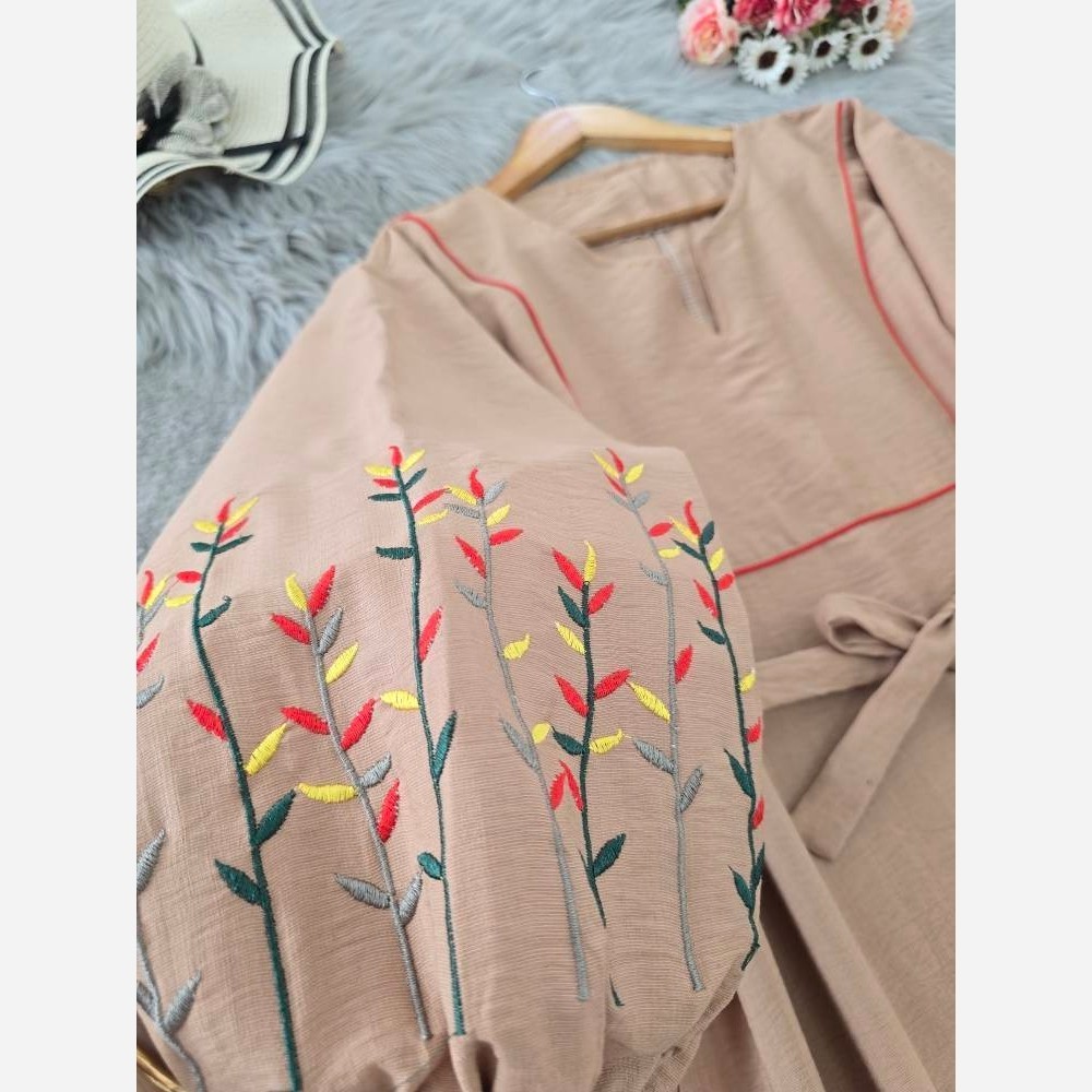 کفتان گلدوزی شیک و جذاب زنانه از سایز 44 تا 50