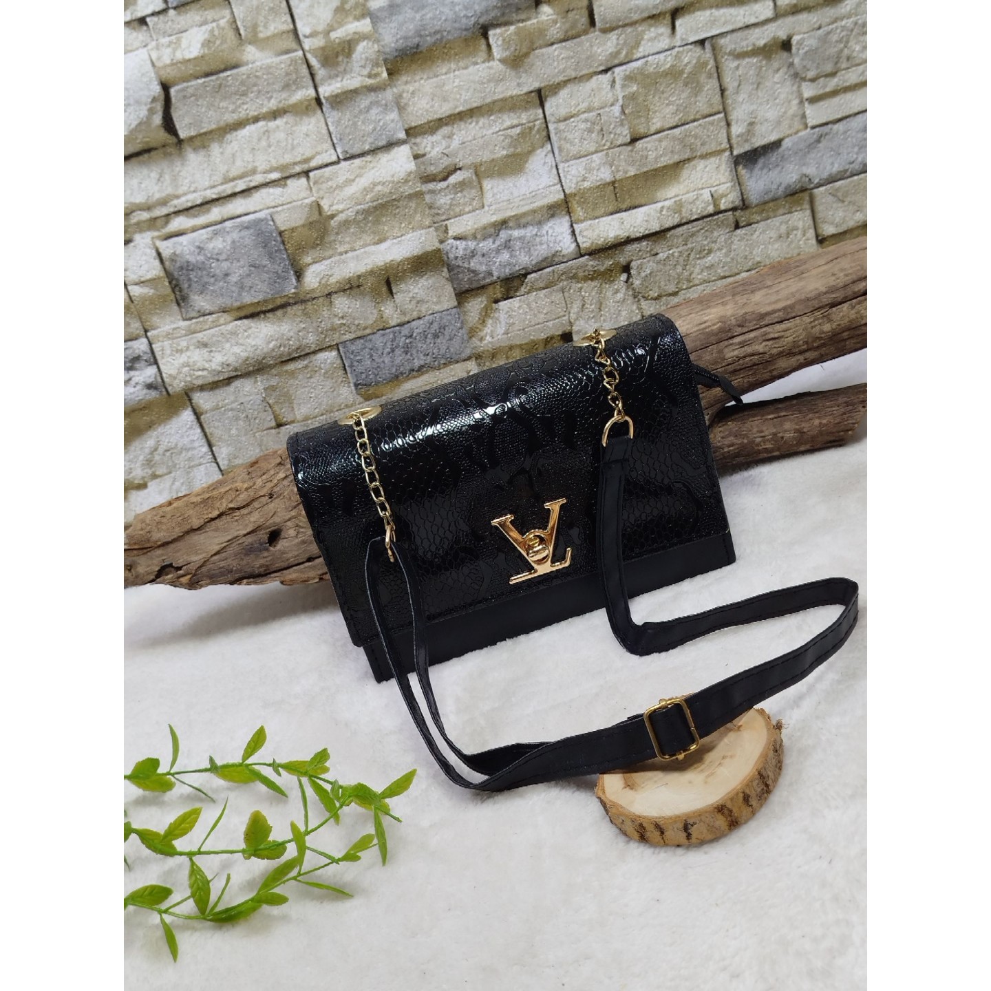 کیف زنانه لاو