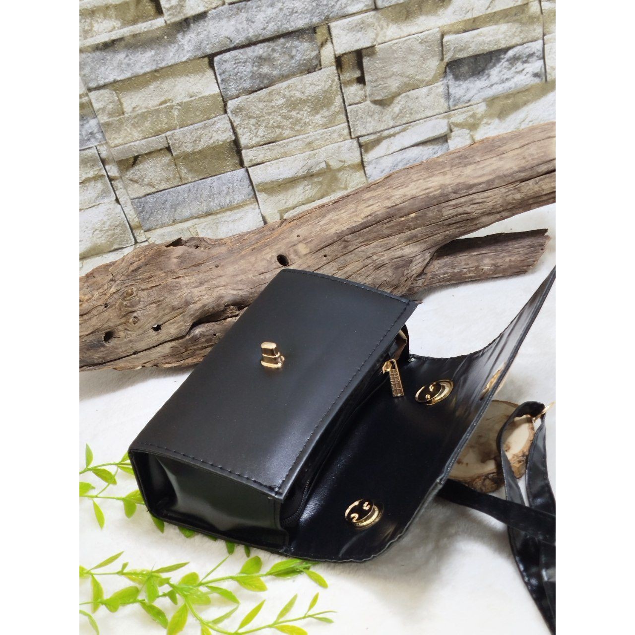 کیف زنانه لاو