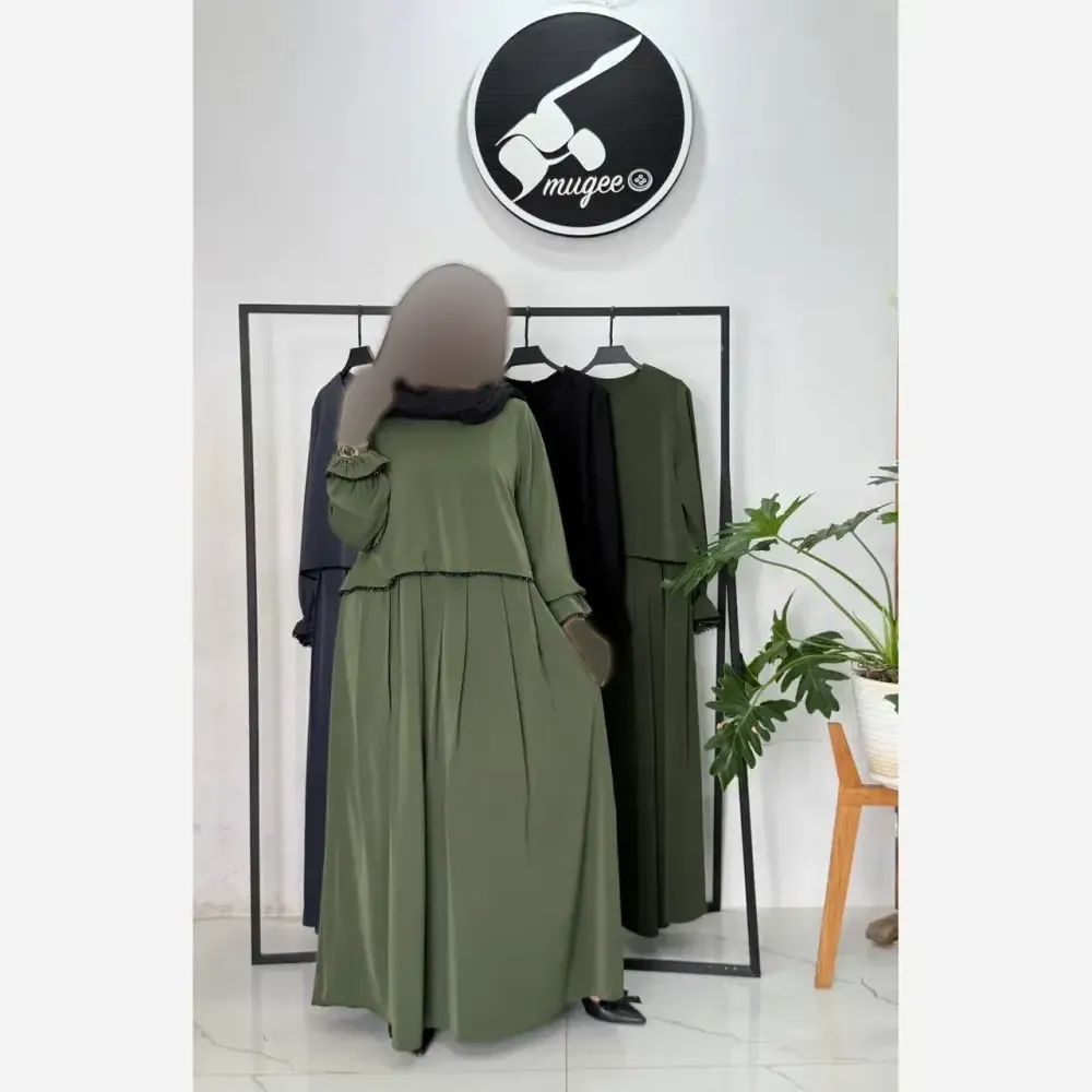 طرح دو تکه پریا جنس کرپ الیزه فری سایز مناسب 38 تا 50