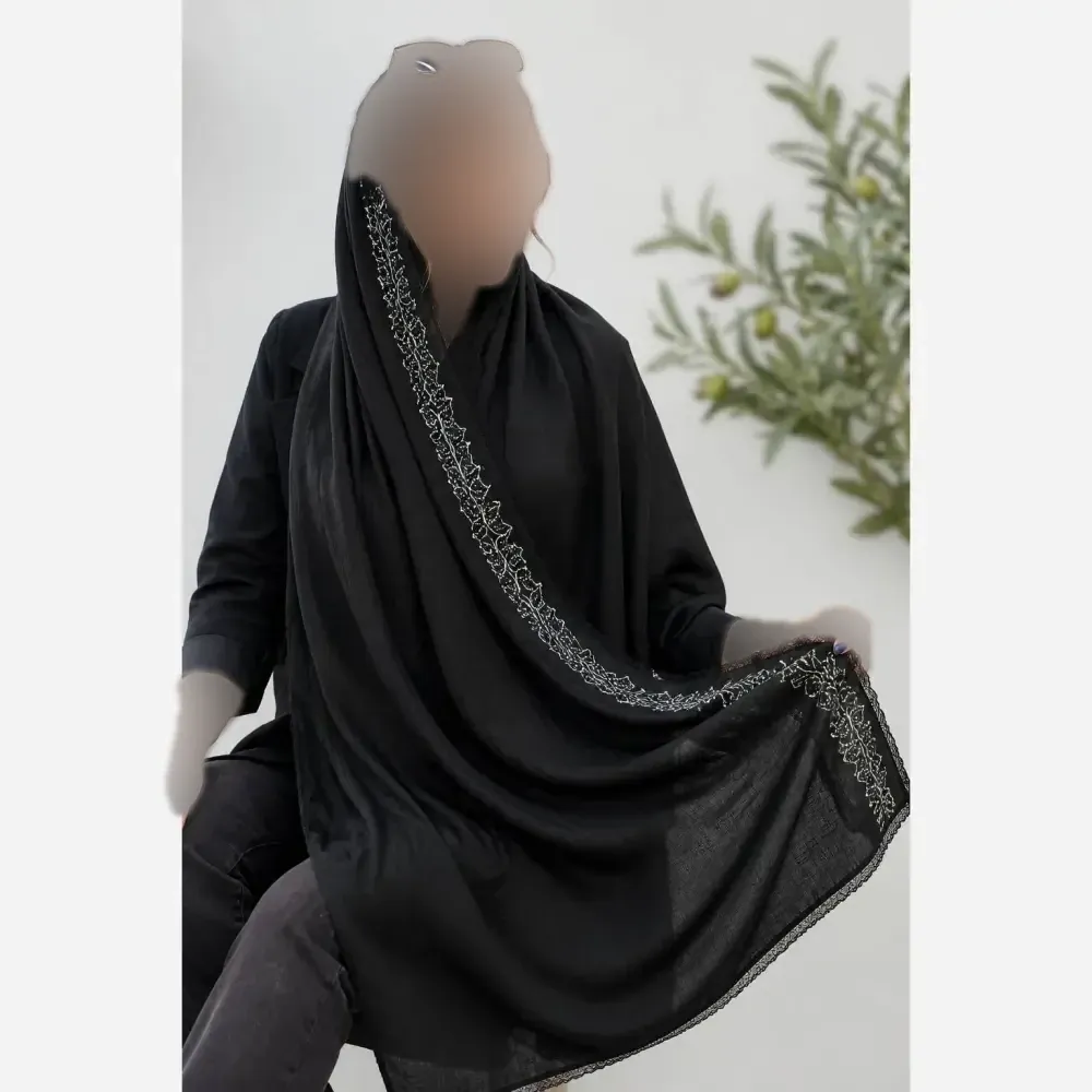 شال مجلسی گلدوزی و دانتل دوزی شده جنس کریشه پلاس ابعاد 180 در 62 سانتیمتر