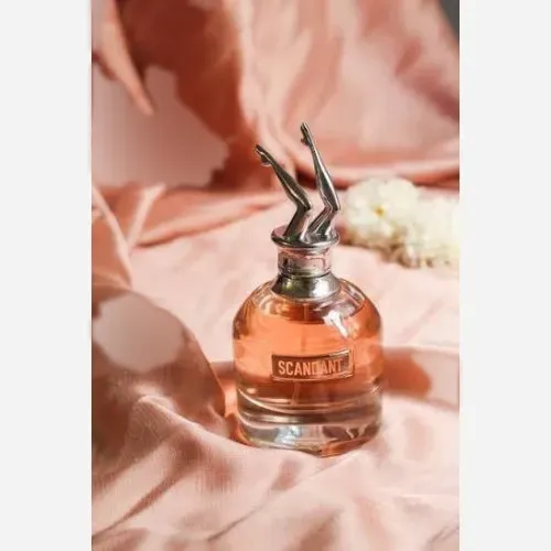 عطر زنانه اسکندال با رایحه ملایم و شیرین 5 میل
